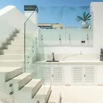 Apartment Stylish Urban Escape 2-bedroom With Rooftop Pool Estepona